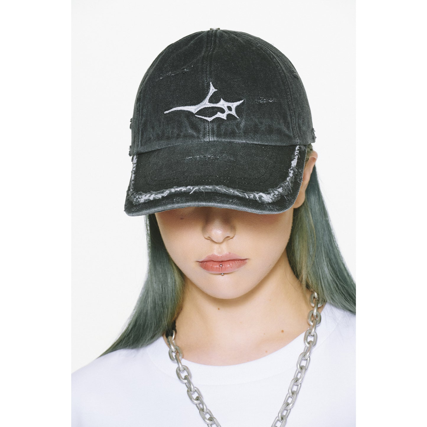 DESTROYED LOGO CAP / BLACK