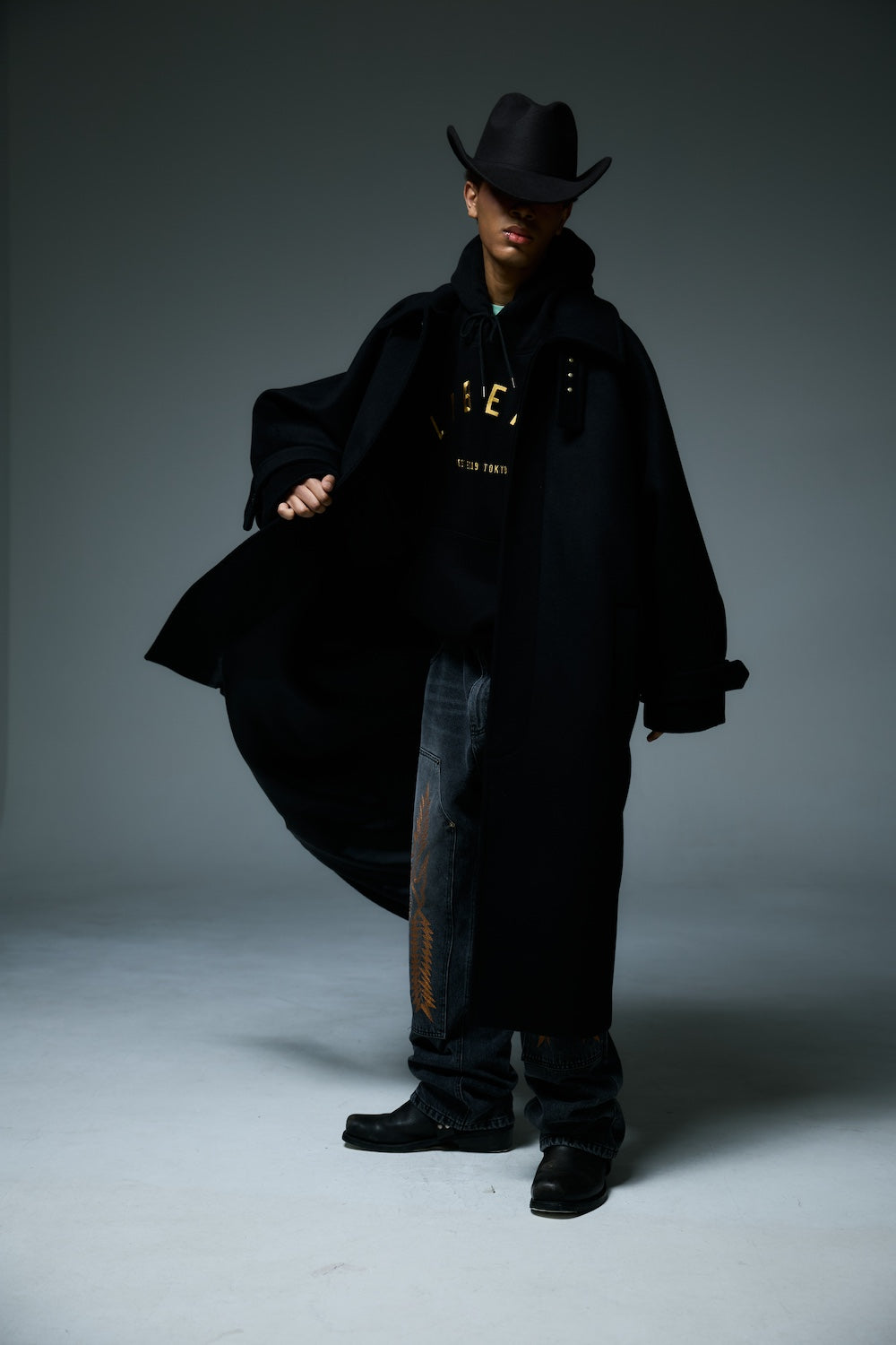 WWM BALMACAAN COAT / BLACK