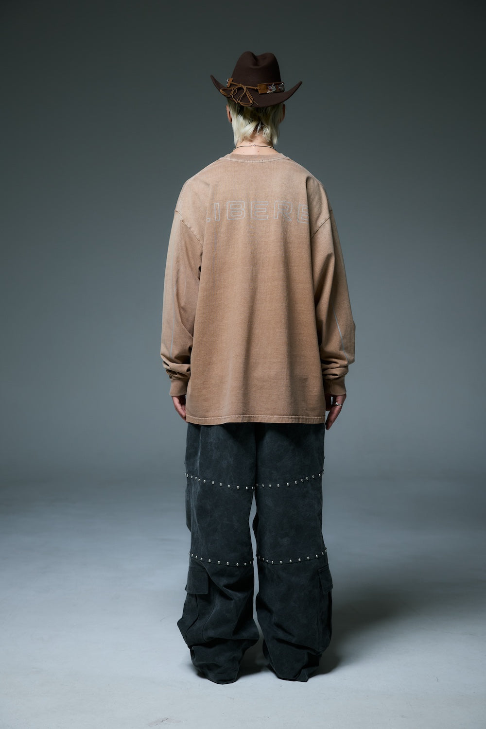 REFLECT LOGO LONG SLEEVE T-SHIRTS / BROWN
