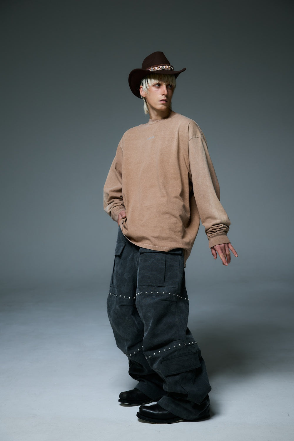 REFLECT LOGO LONG SLEEVE T-SHIRTS / BROWN