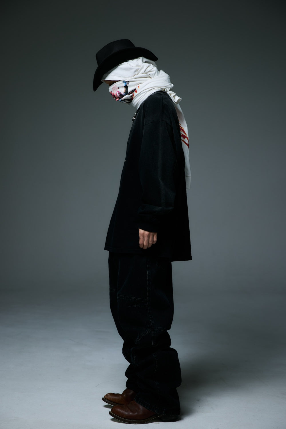REFLECT LOGO LONG SLEEVE T-SHIRTS / BLACK