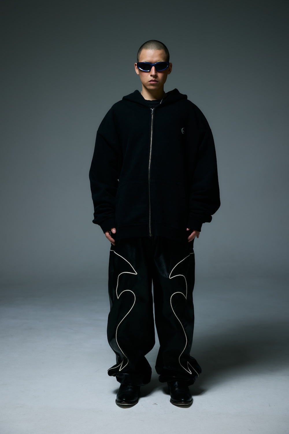 MIDNIGHT ZIP-UP HOOD / BLACK