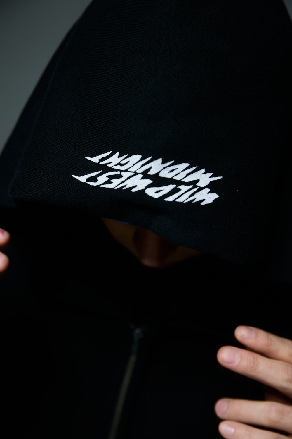 MIDNIGHT ZIP-UP HOOD / BLACK