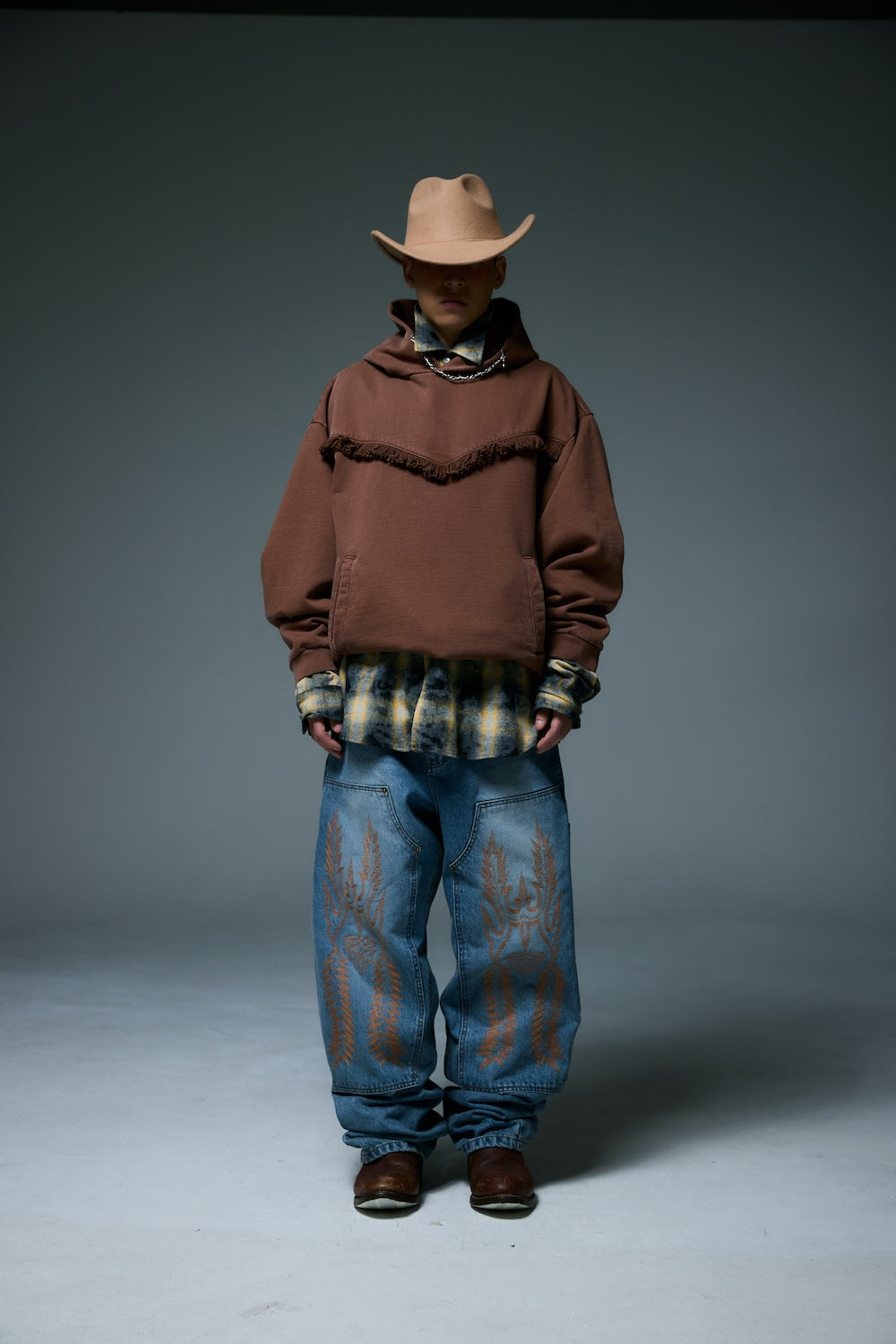 WESTERN FRINGE HOODIE / BROWN