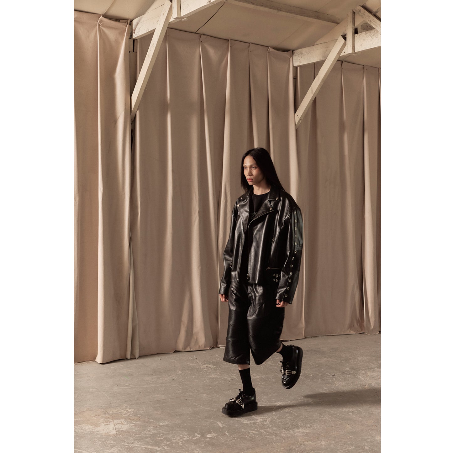 LEATHER BIKER HALF PANTS / BLACK