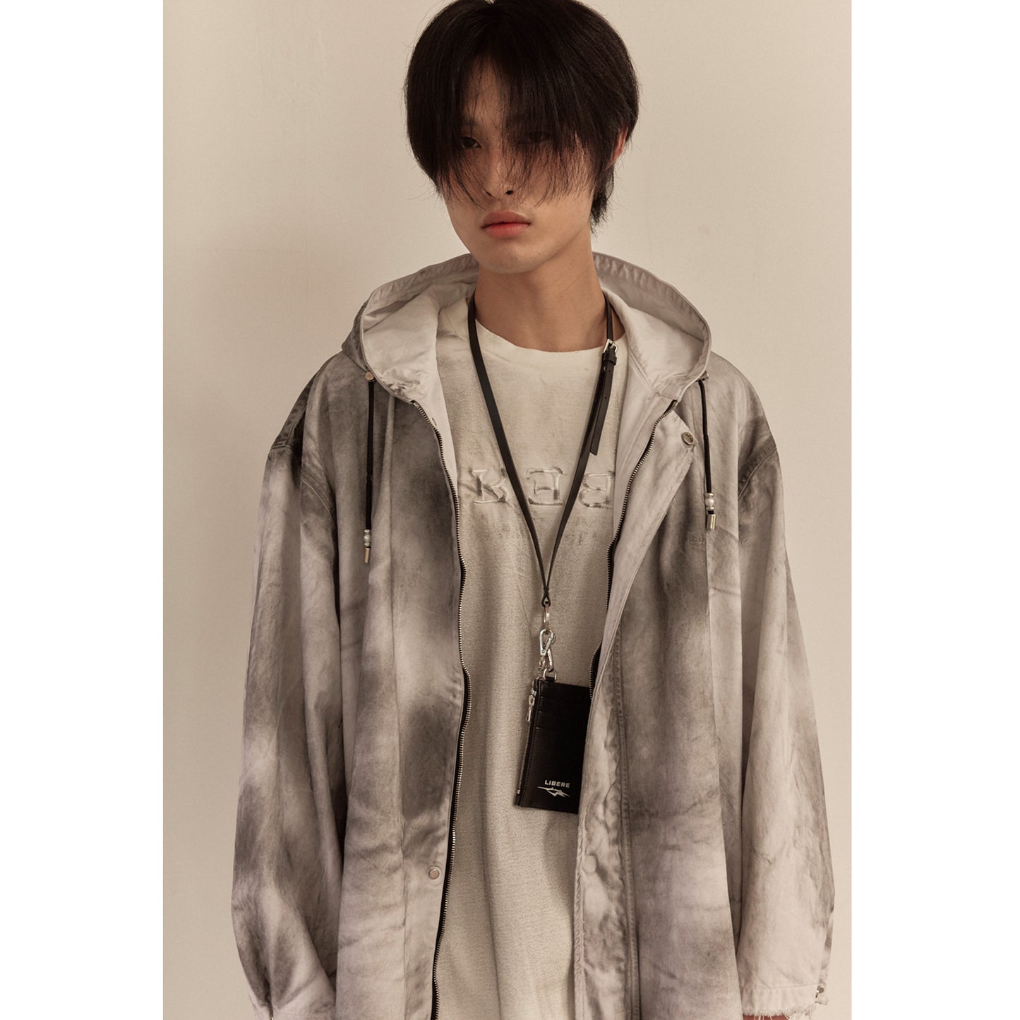 HOODED ZIPPER COAT / WHITE