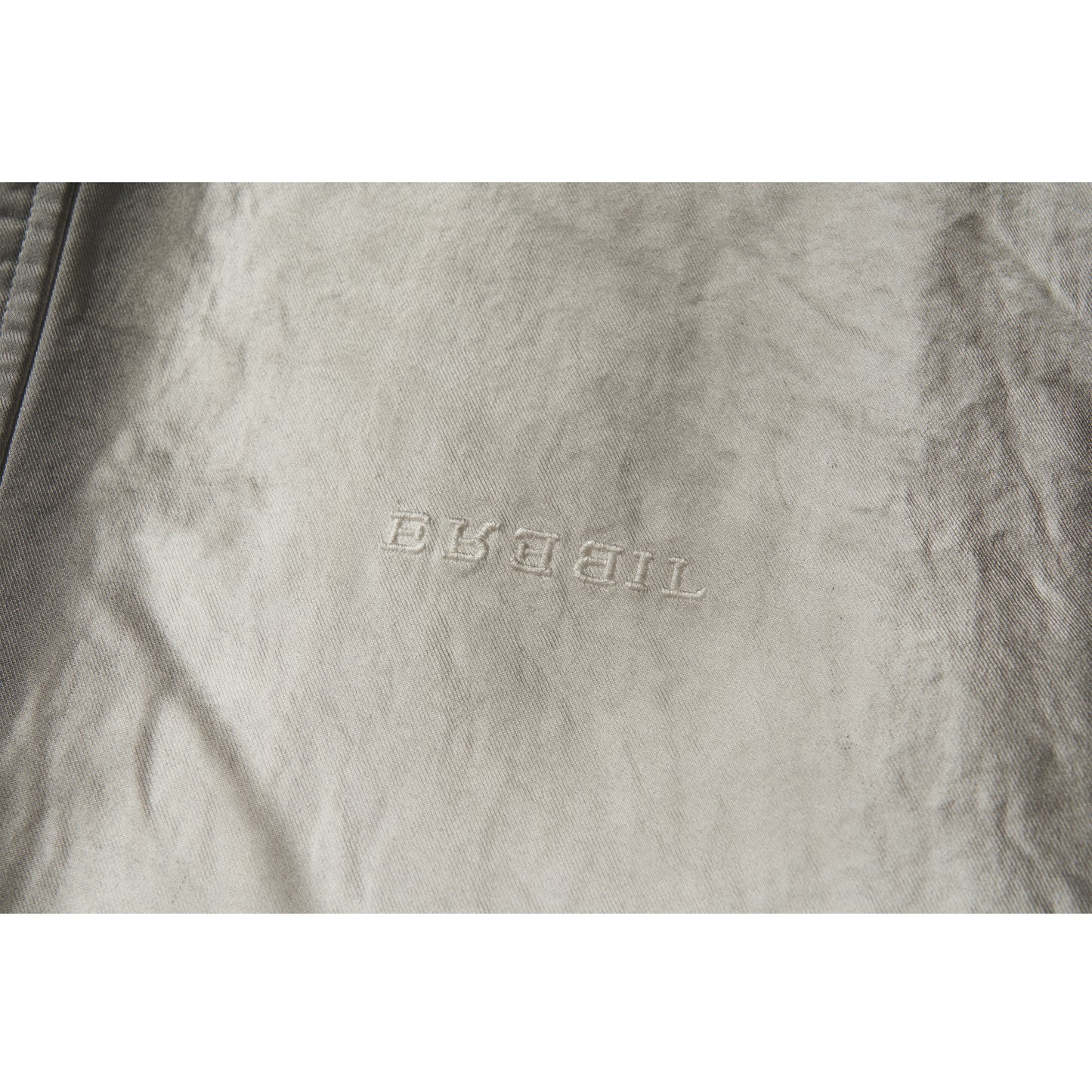 HOODED ZIPPER COAT / WHITE