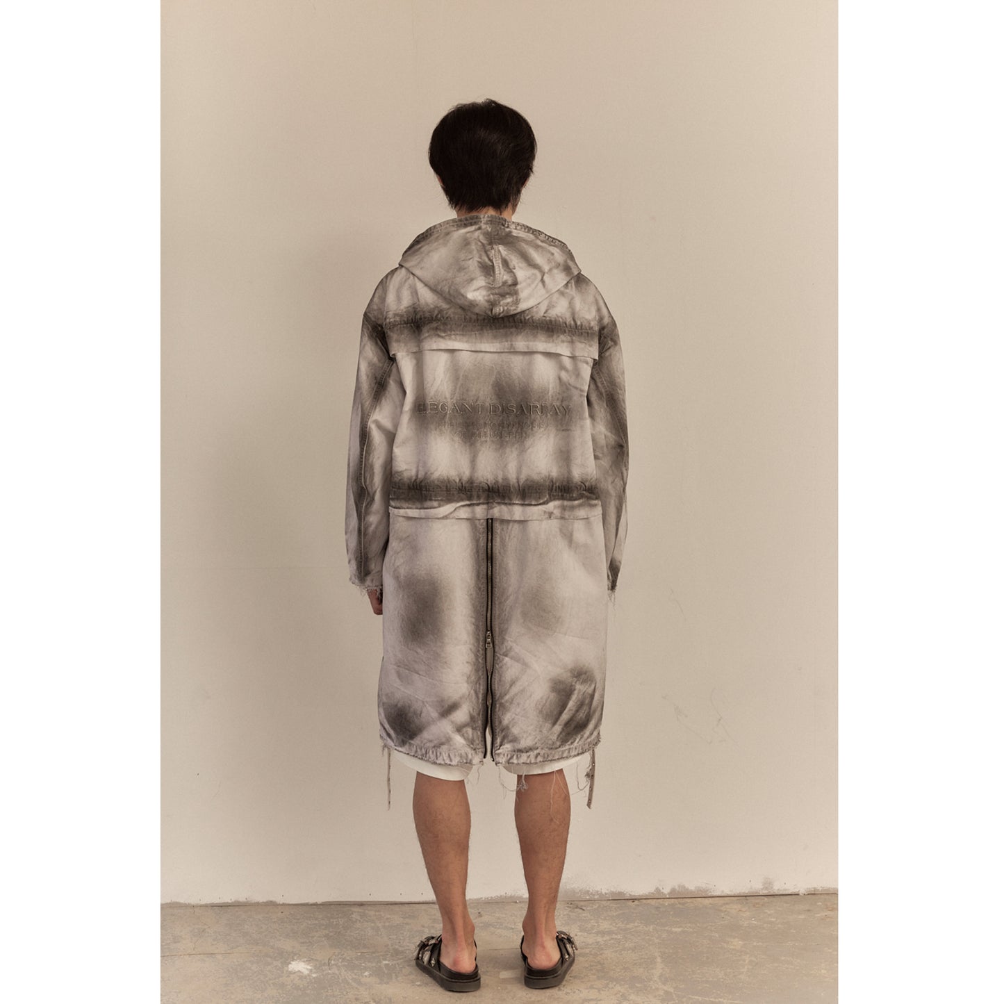 HOODED ZIPPER COAT / WHITE