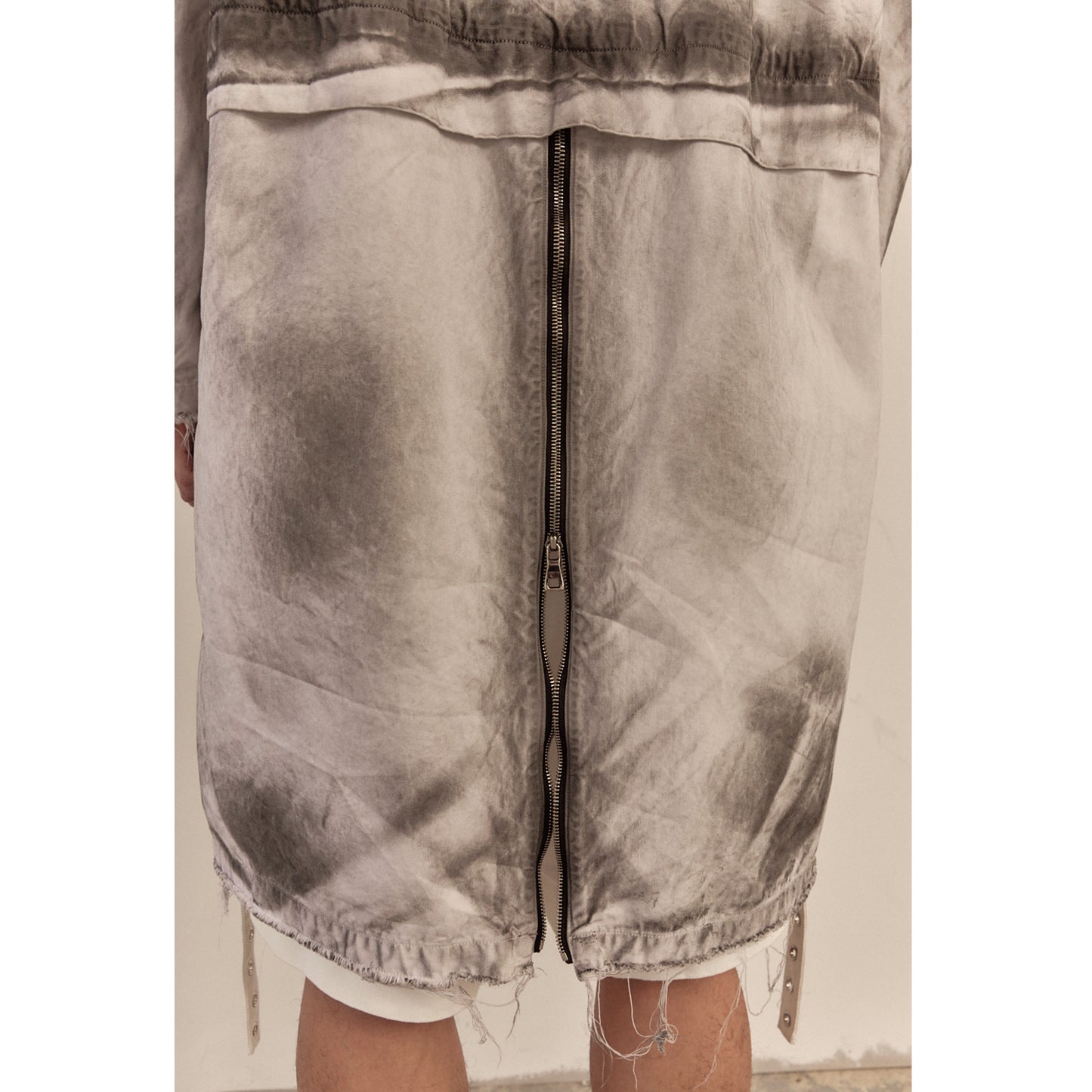 HOODED ZIPPER COAT / WHITE