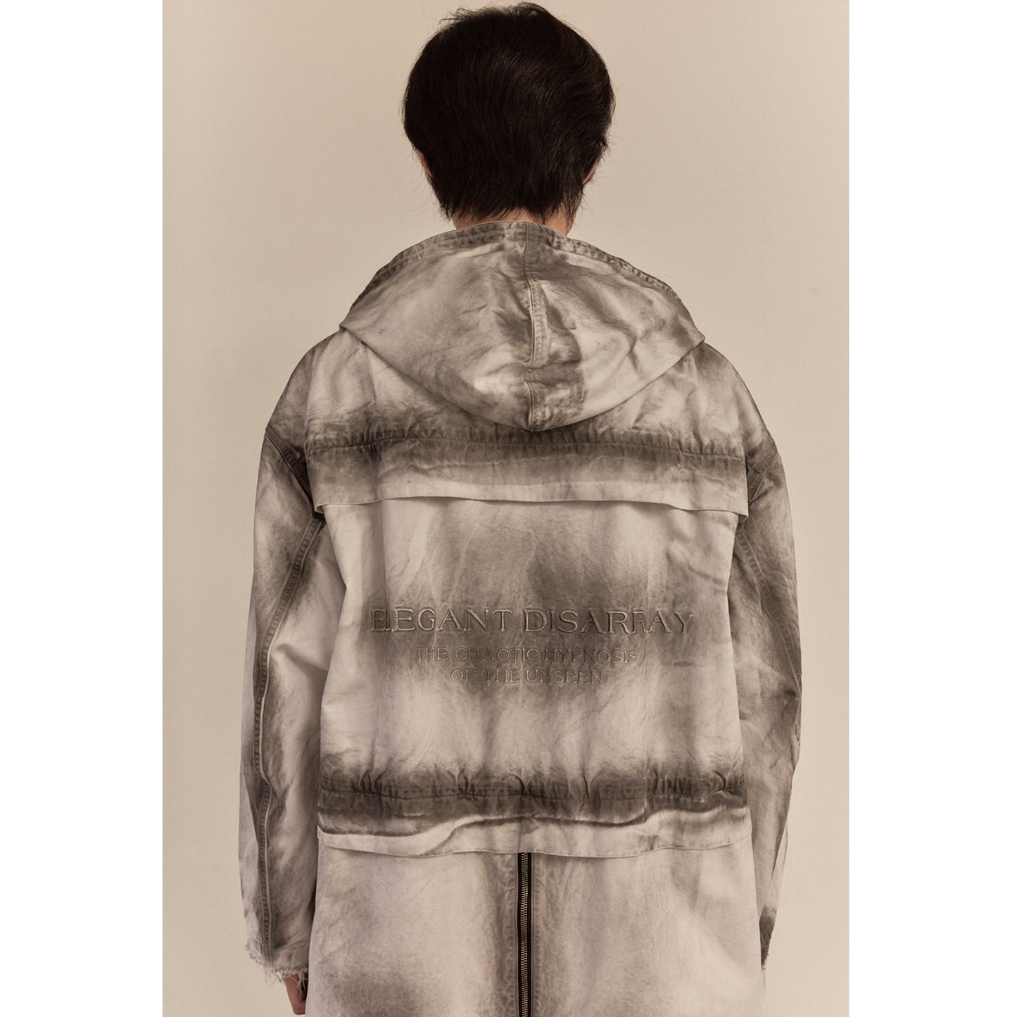HOODED ZIPPER COAT / WHITE