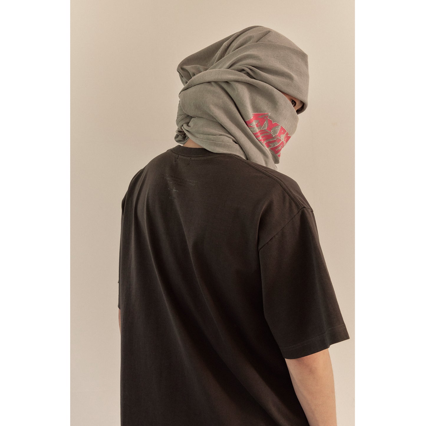 MESSAGE T-SHIRT / CHARCOAL
