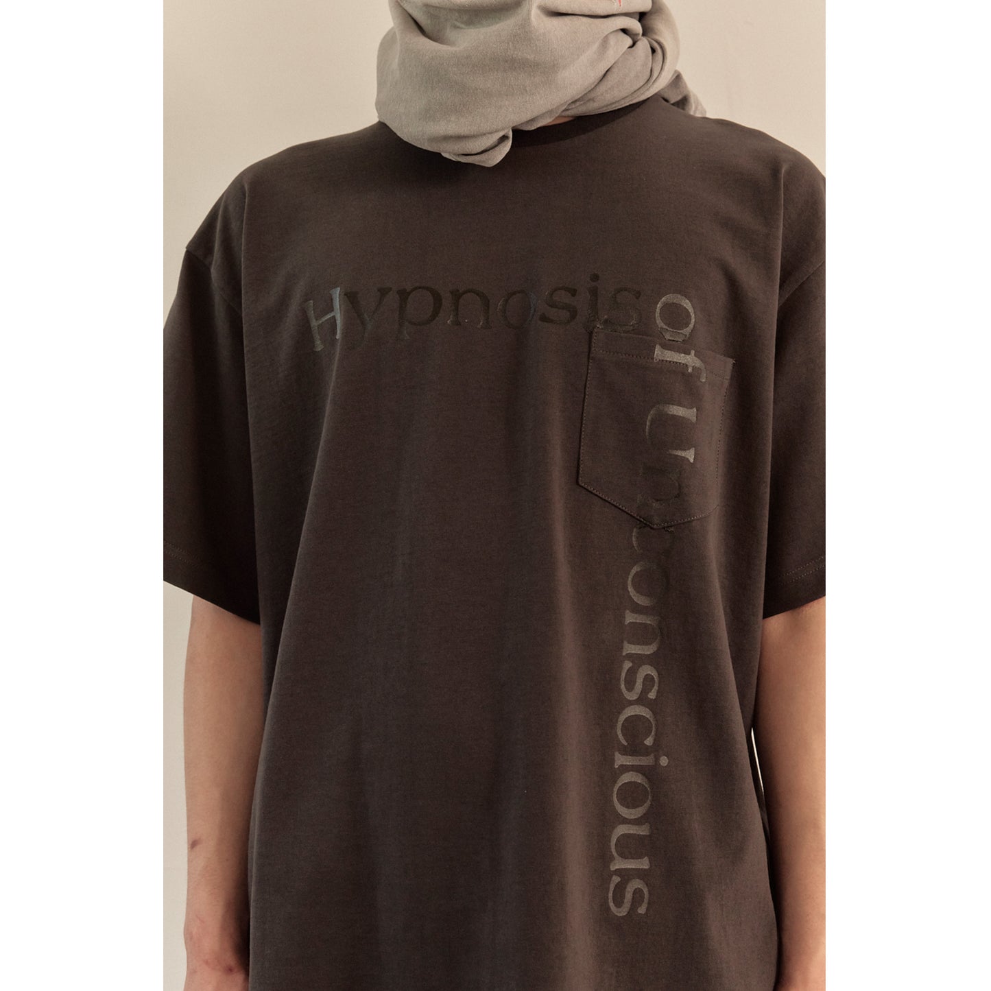 MESSAGE T-SHIRT / CHARCOAL