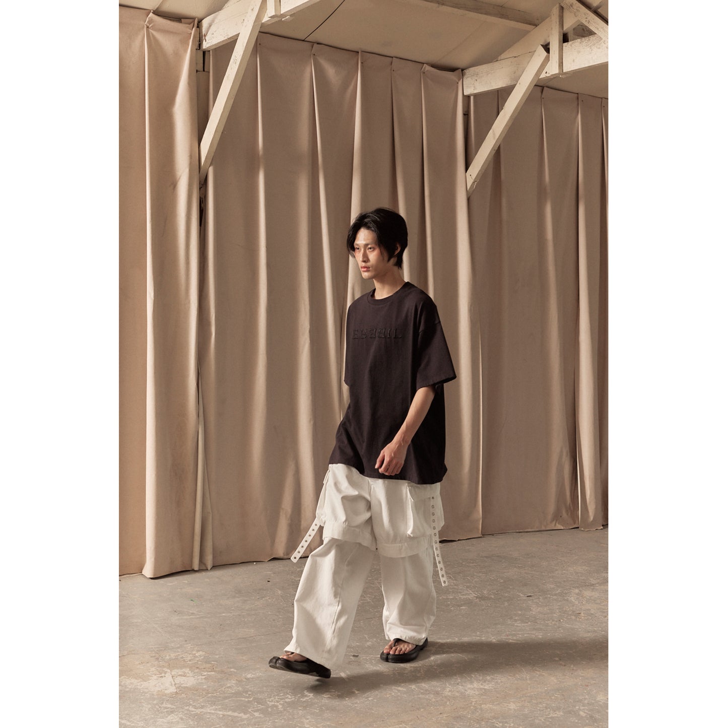 ELEGANT DISARRY T-SHIRT / BLACK