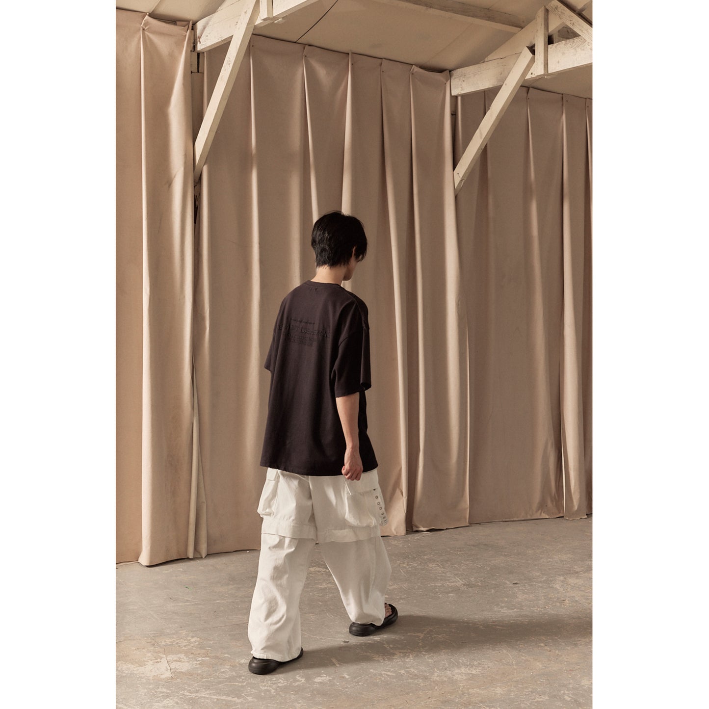ELEGANT DISARRY T-SHIRT / BLACK