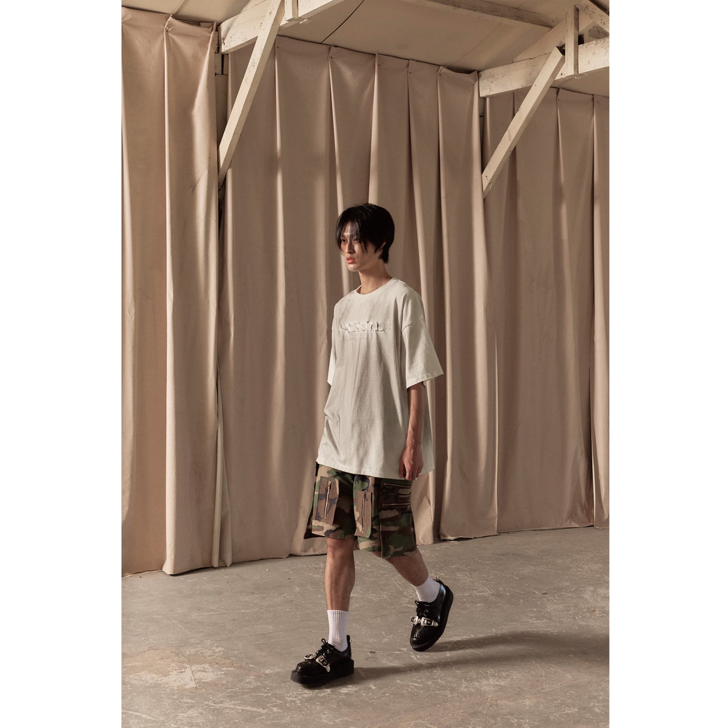 ELEGANT DISARRY T-SHIRT / WHITE
