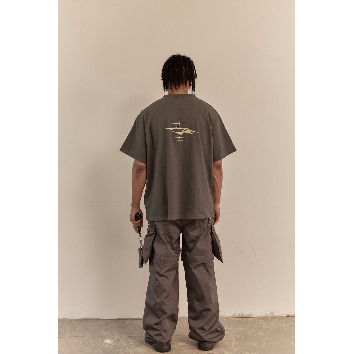 LR LOGO T-SHIRT / CHARCOAL