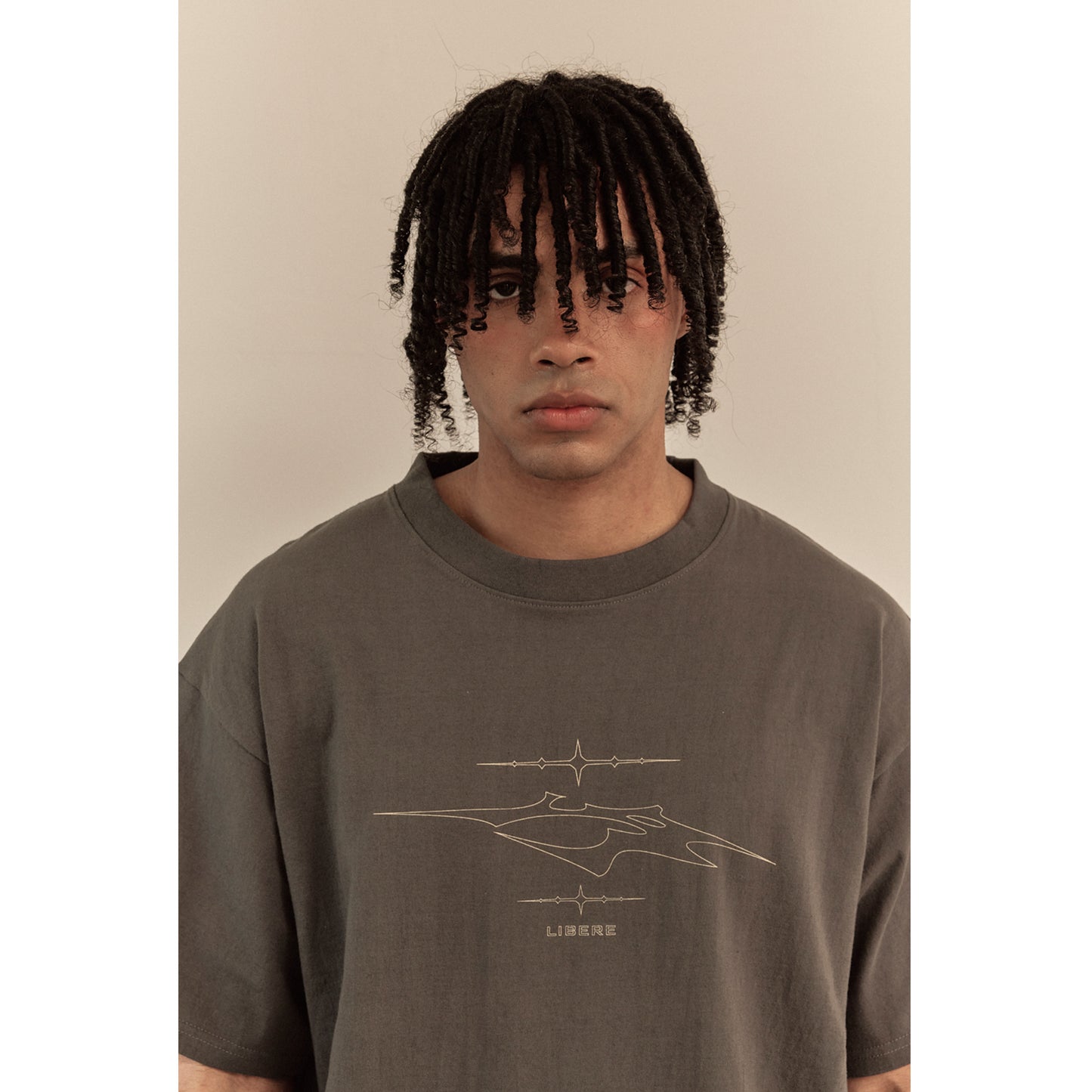 LR LOGO T-SHIRT / CHARCOAL