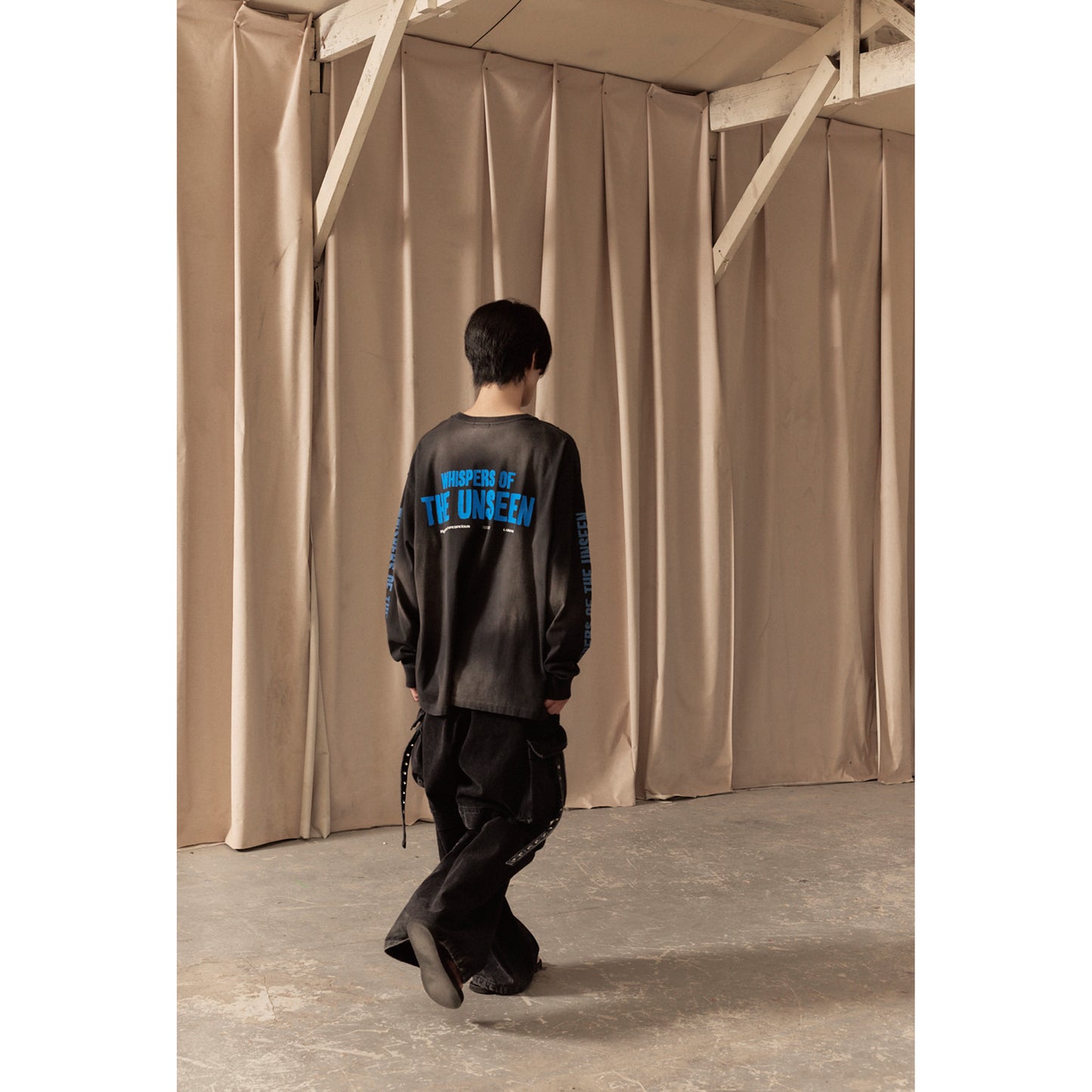 WHISPERS OF THE UNSEEN LONG SLEEVE TEE / BLACK