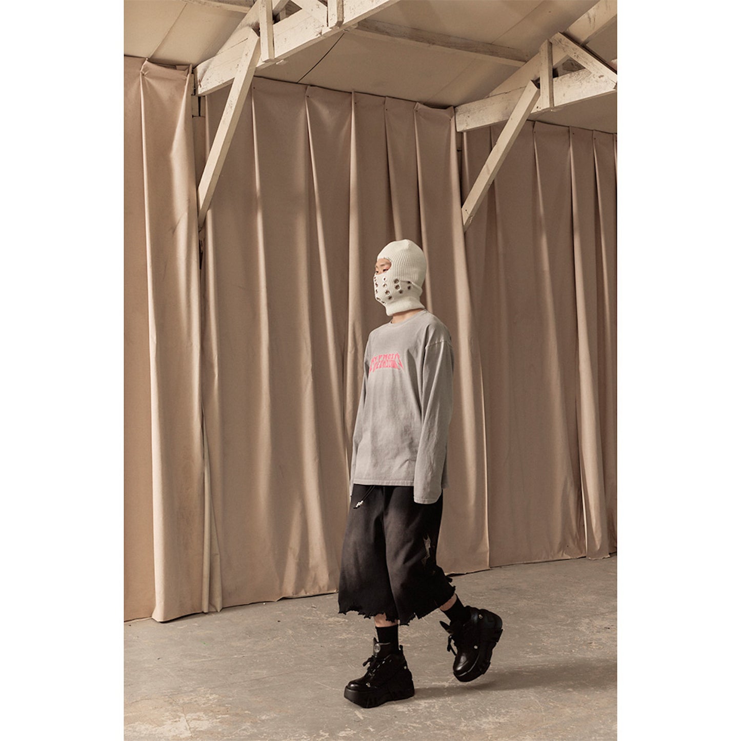 LOGO SWEAT HALF PANTS / BLACK