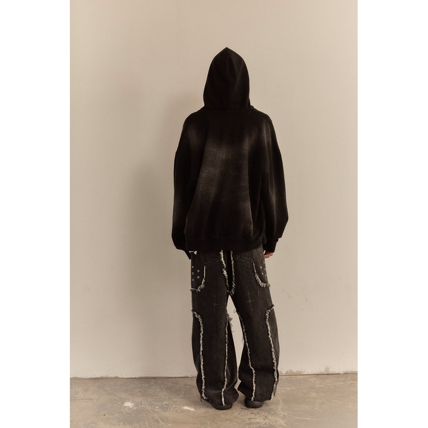 LOGO ZIP-UP HOODIE / BLACK