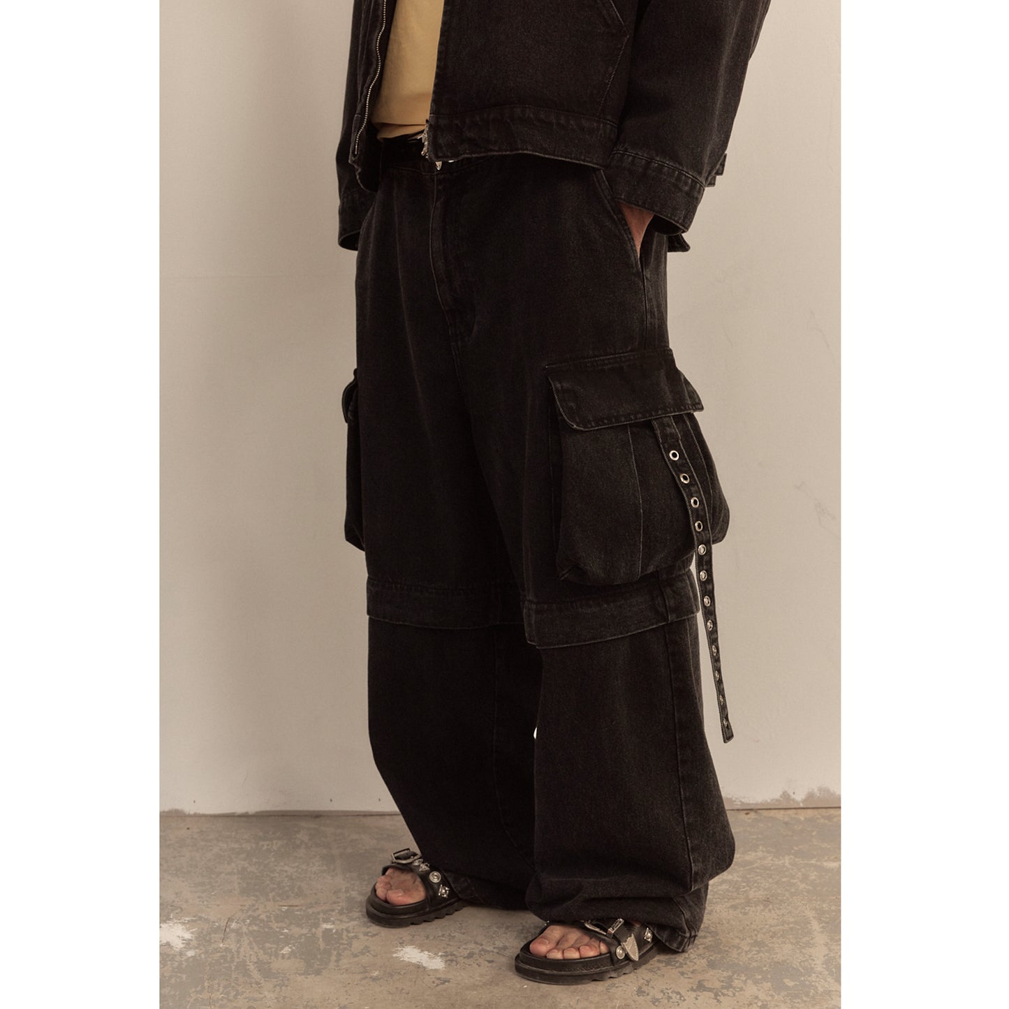 UTILITY CARGO PANTS / BLACK