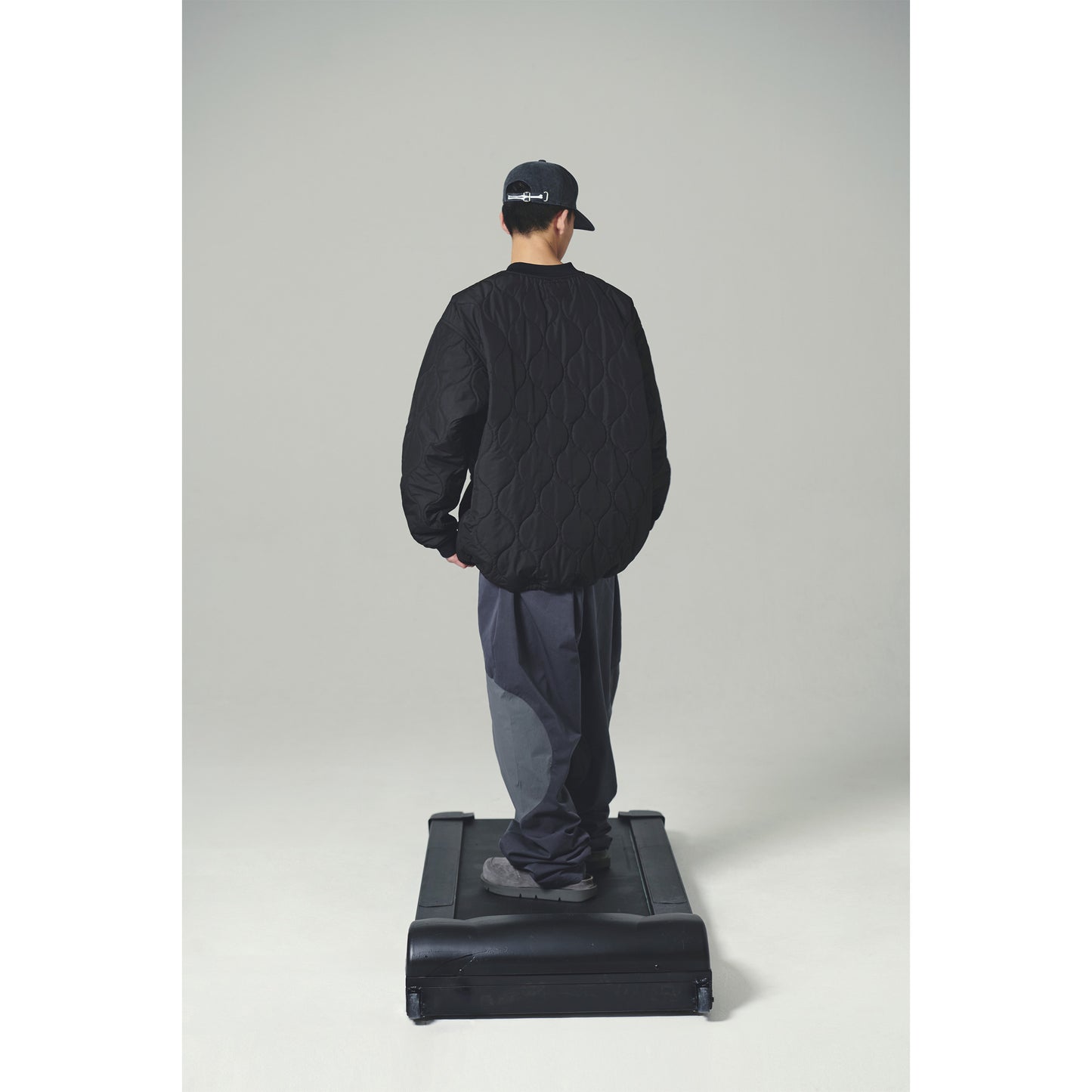 QUILTING PULL OVER JACKET / BLACK