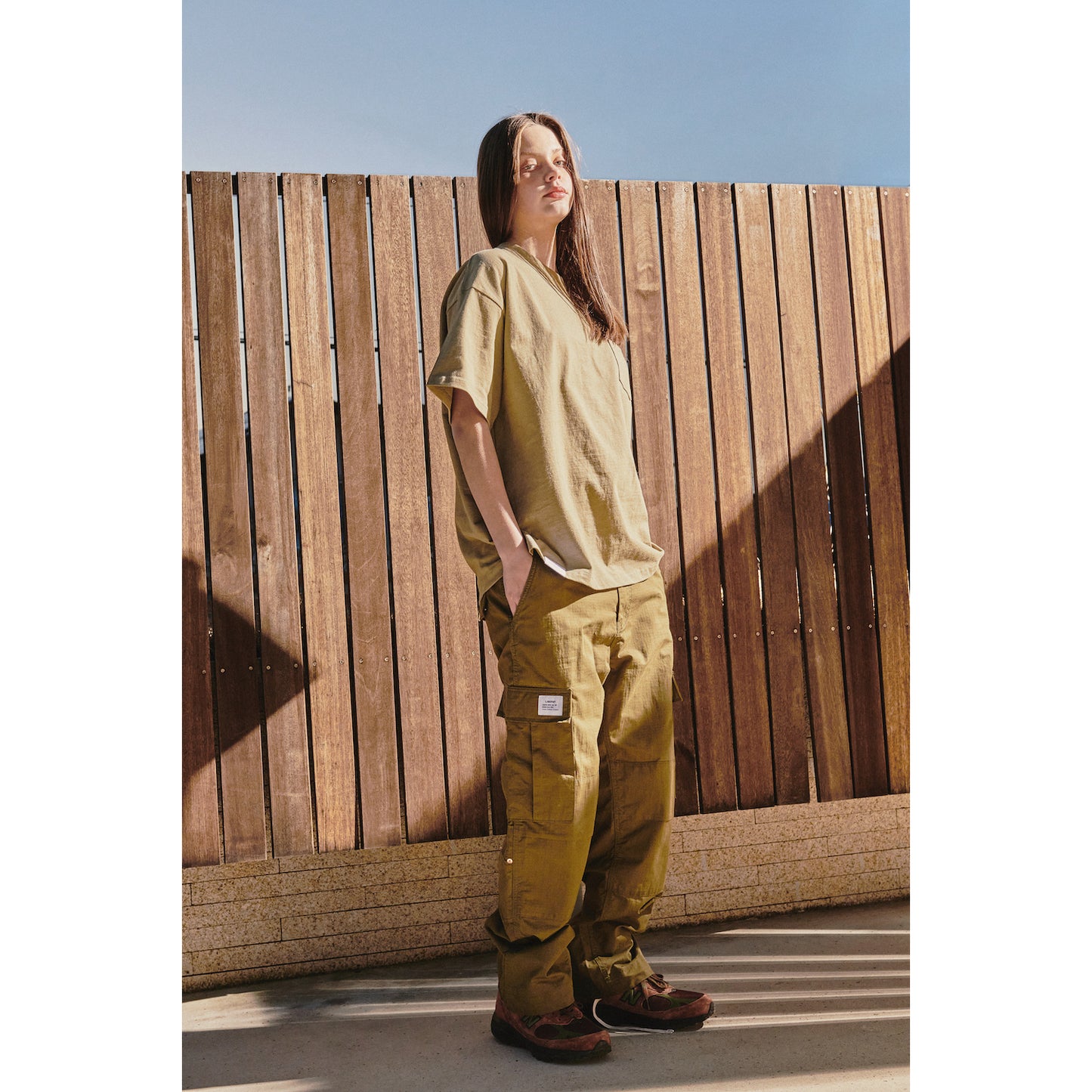 SLOGAN POCKET T-SHIRT / OLIVE