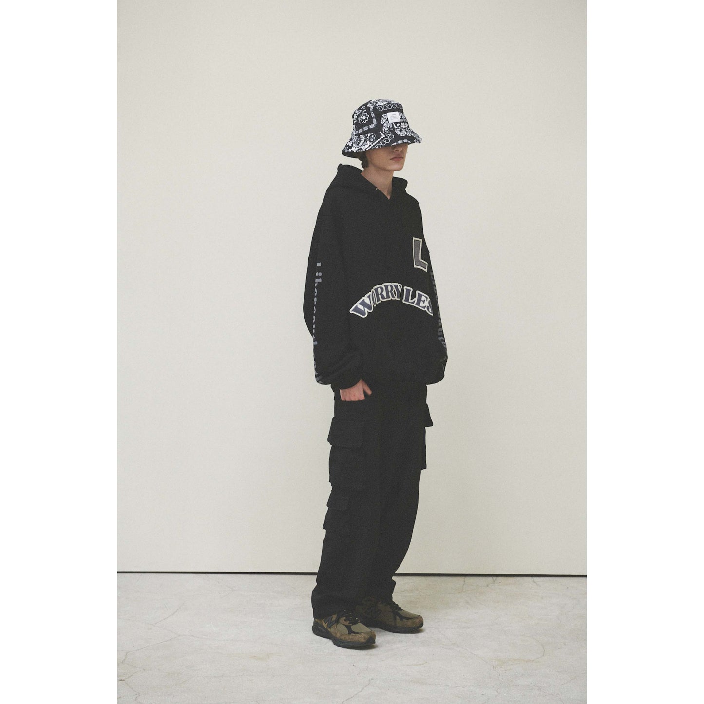 W.L HOODIE / BLACK