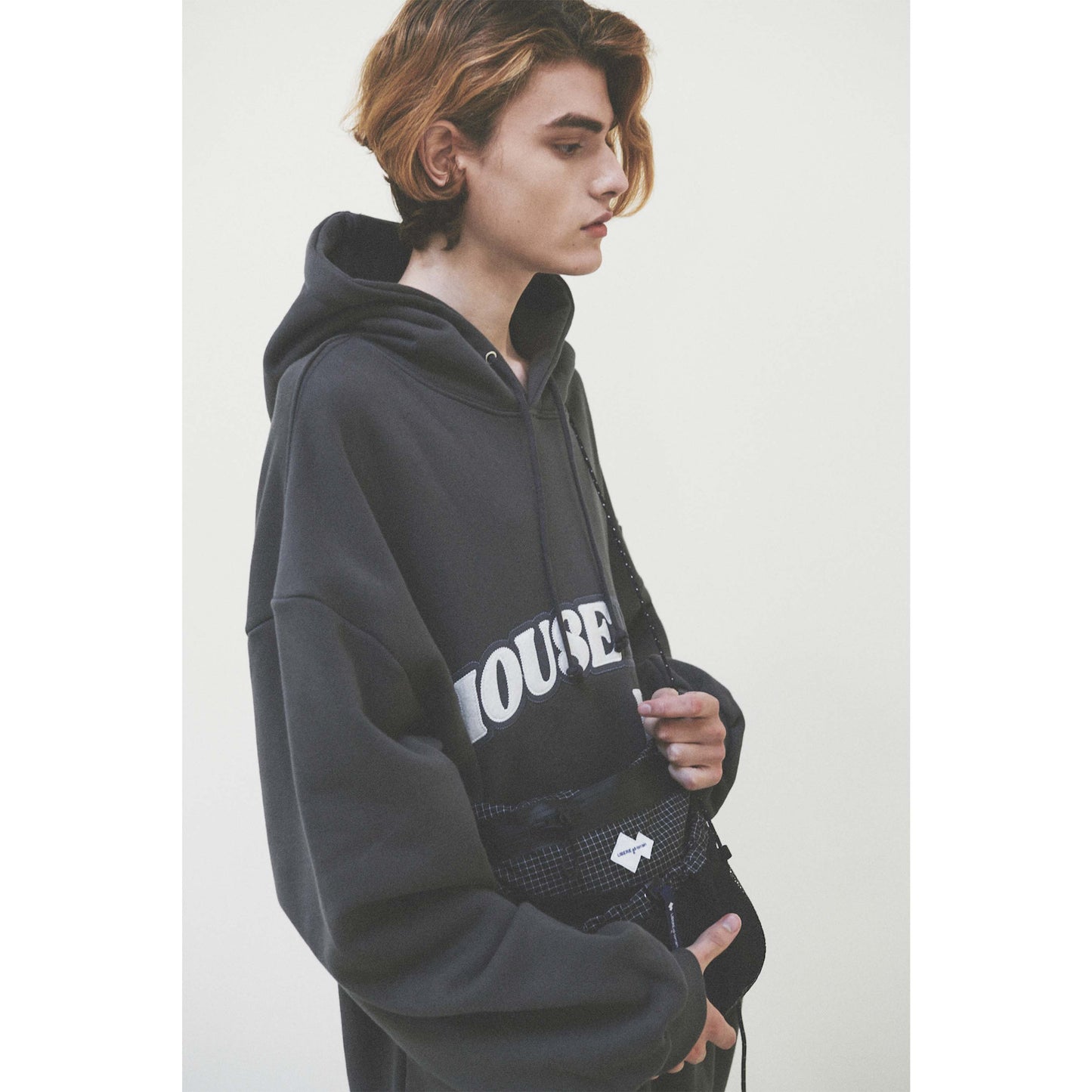 R.M HOODIE / CHARCOAL