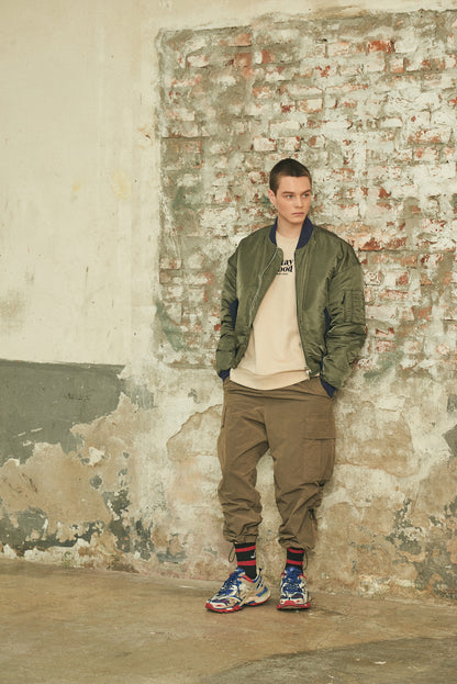 BOMBER JACKET/OLIVE