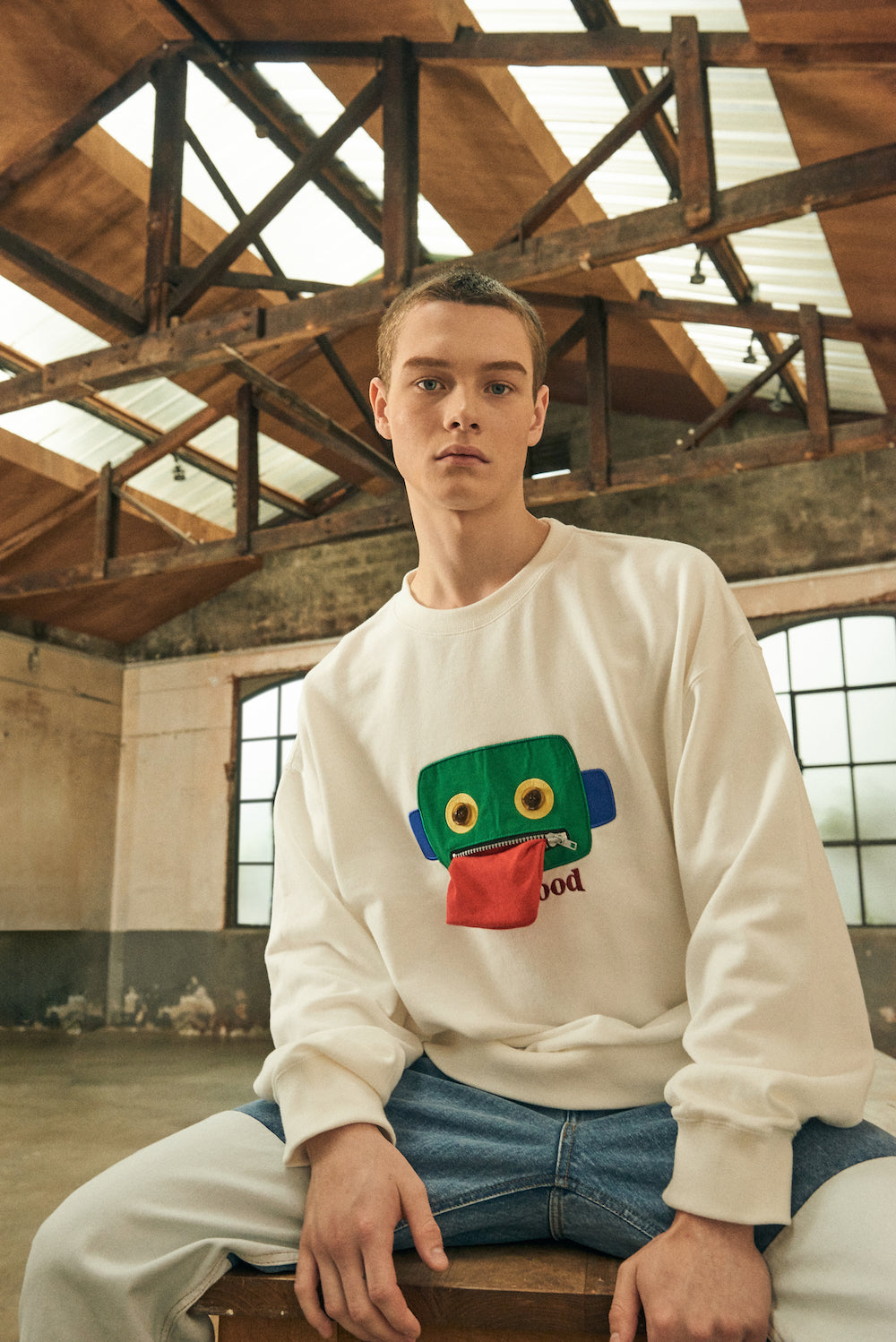 ICON SWEAT/WHITE