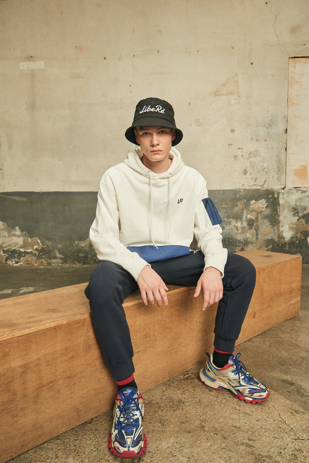LR POCKET HOODIE/WHITE
