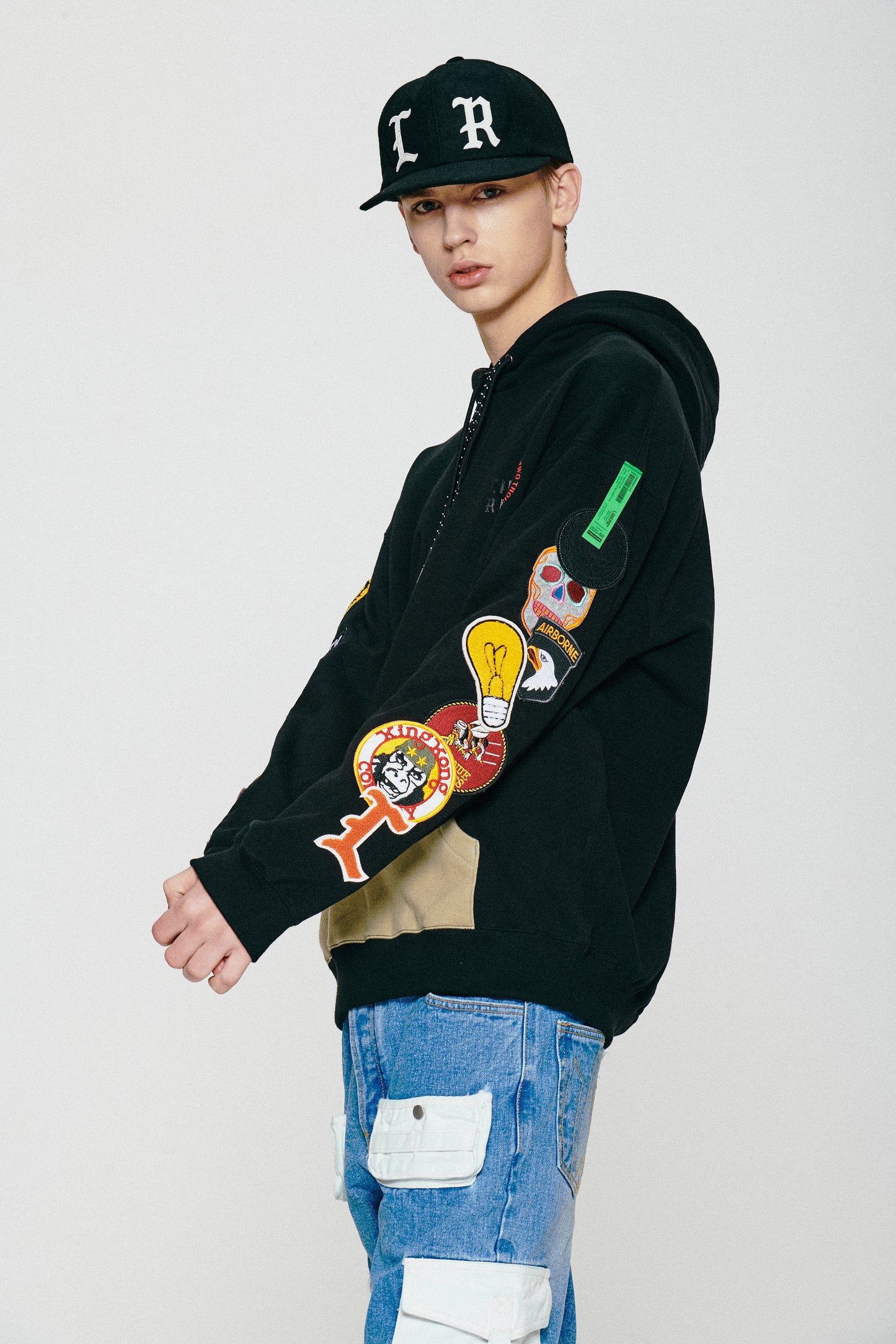 TWOFACE HOODIE / BLACK
