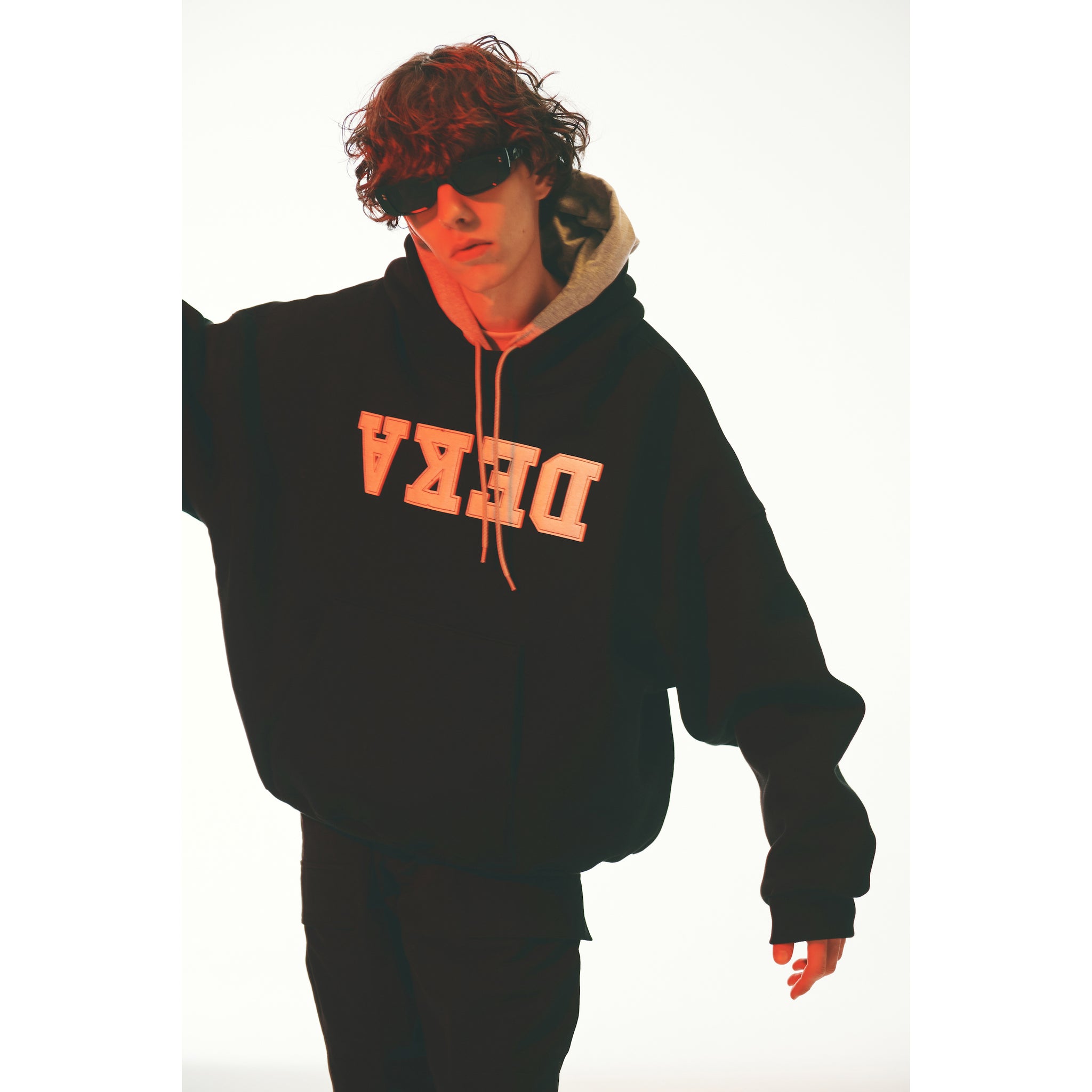 DEKA HOODIE / BLACK