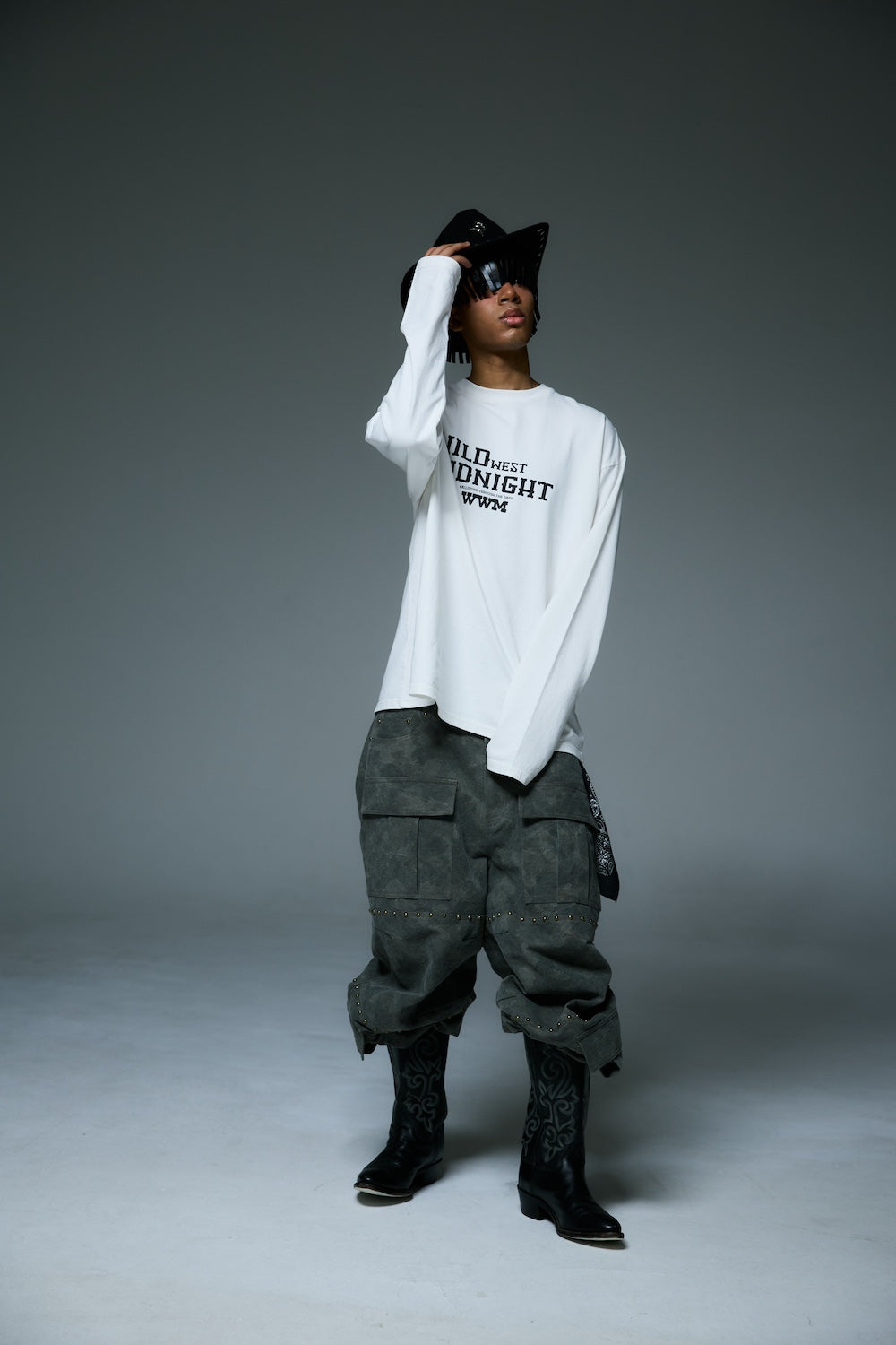 MIDNIGHT GALLOP LONGSLEEVE/ WHITE
