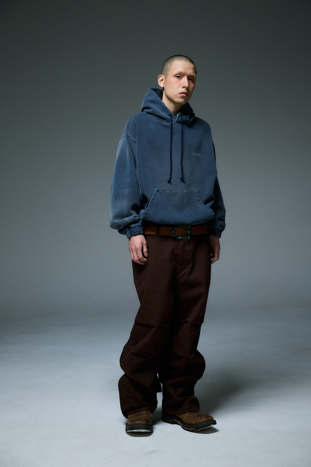 REFLECT LOGO HOODIE / NAVY