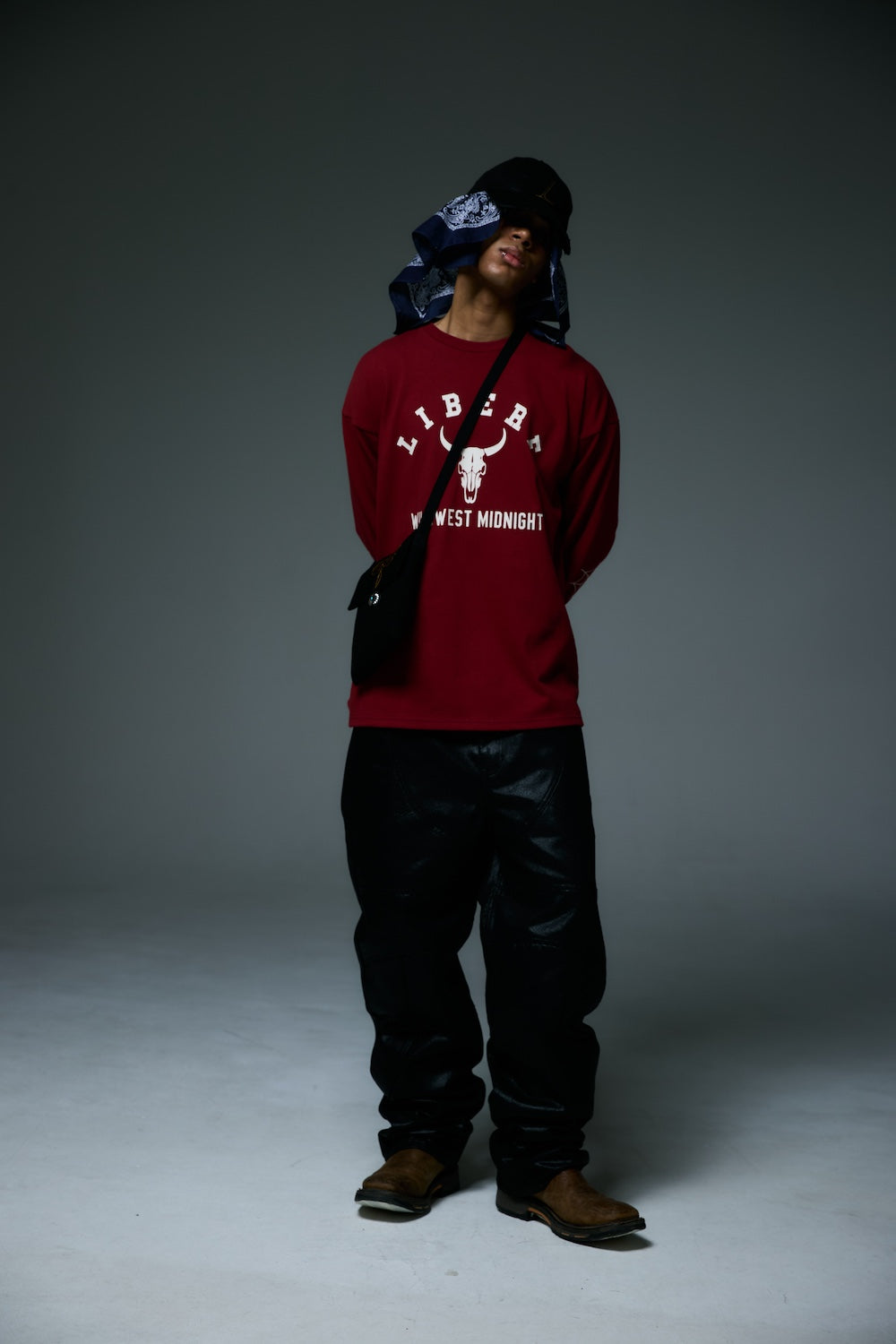 BISON BULL LONG SLEEVE T-SHIRTS / RED