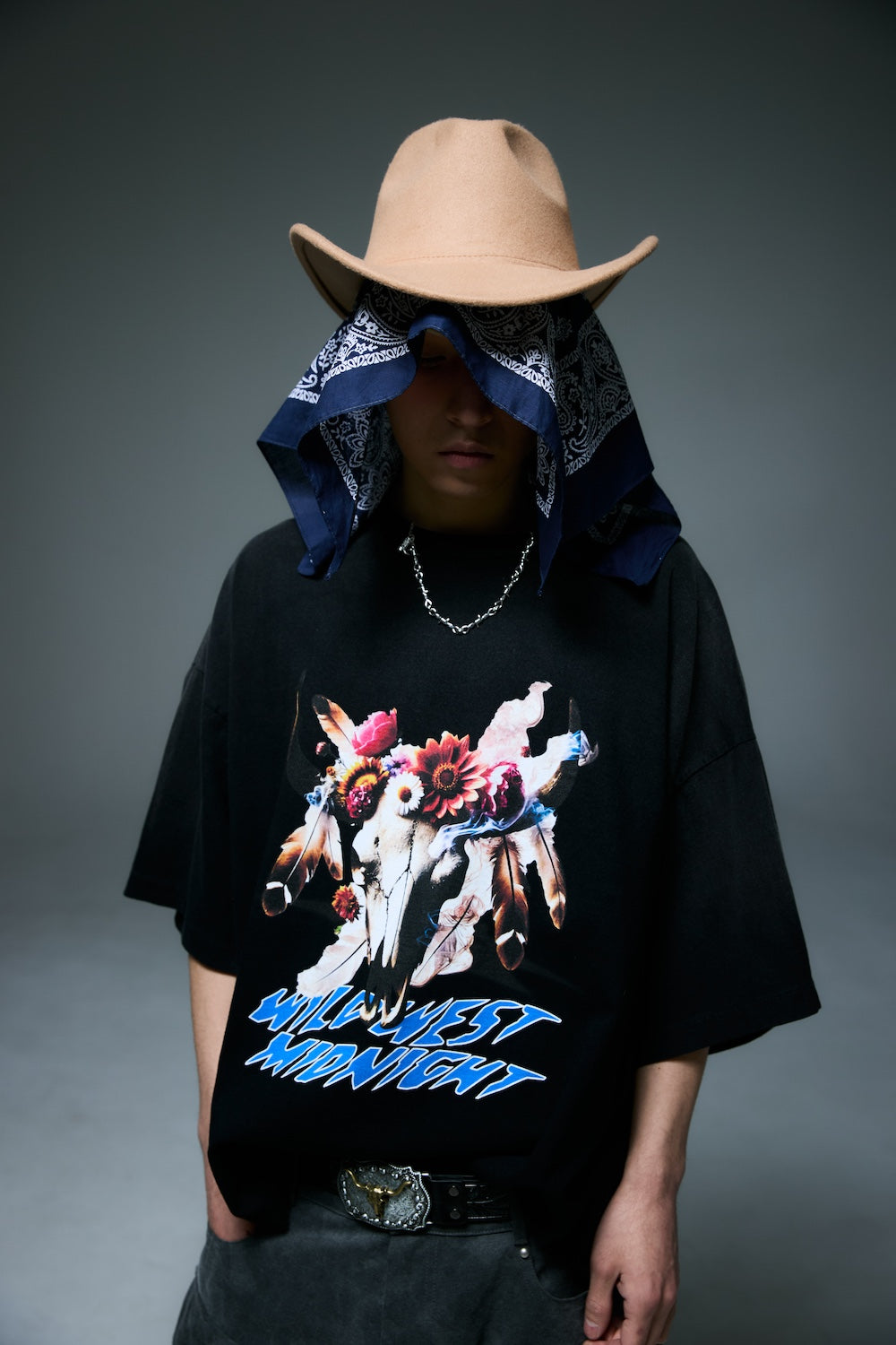 MIDNIGHT BISON T-SHIRTS / BLACK
