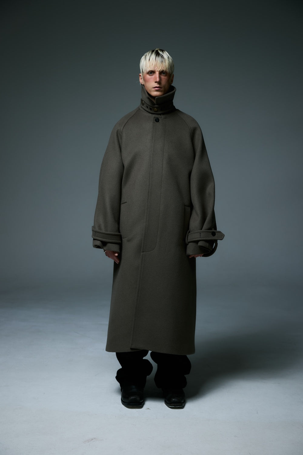 WWM BALMACAAN COAT / CHARCOAL