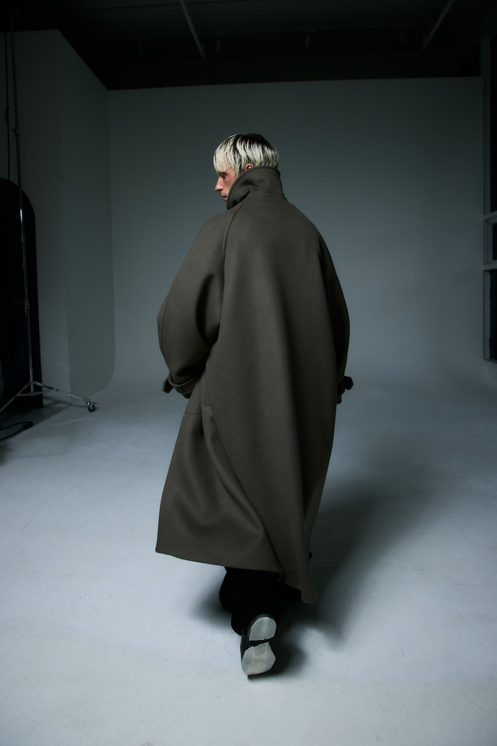 WWM BALMACAAN COAT / CHARCOAL