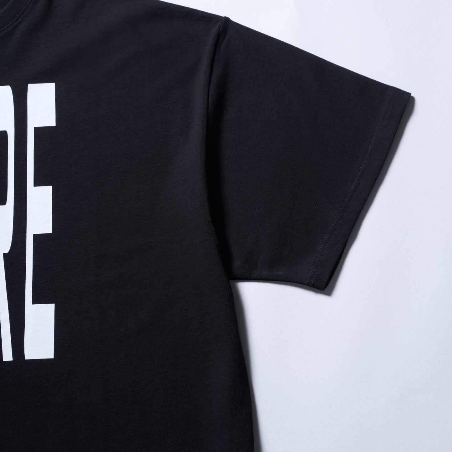LIBERE LOGO T-SHIRTS / BLACK