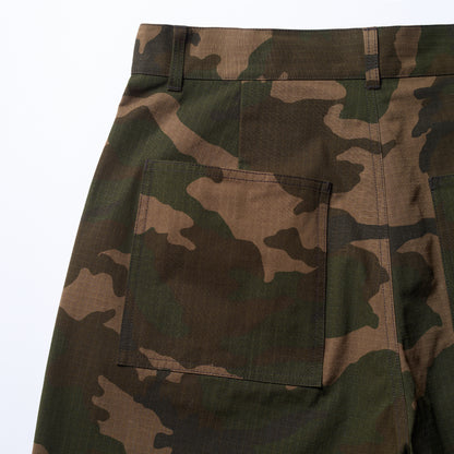 WIDE CROP CARPENTER PANTS / MILITARY CAMO