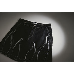 BURNING DENIM SHORTS