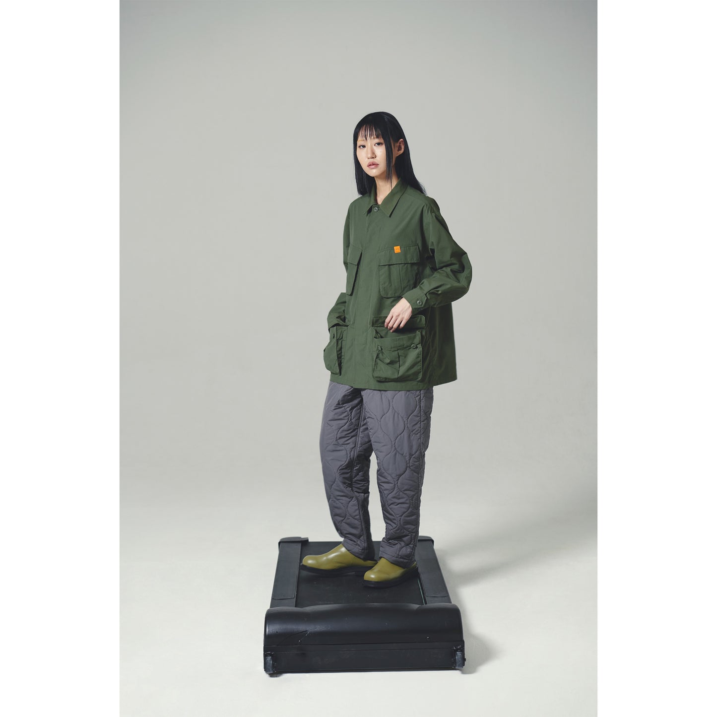 INVISIBLE JUNGLE JACKET / OLIVE