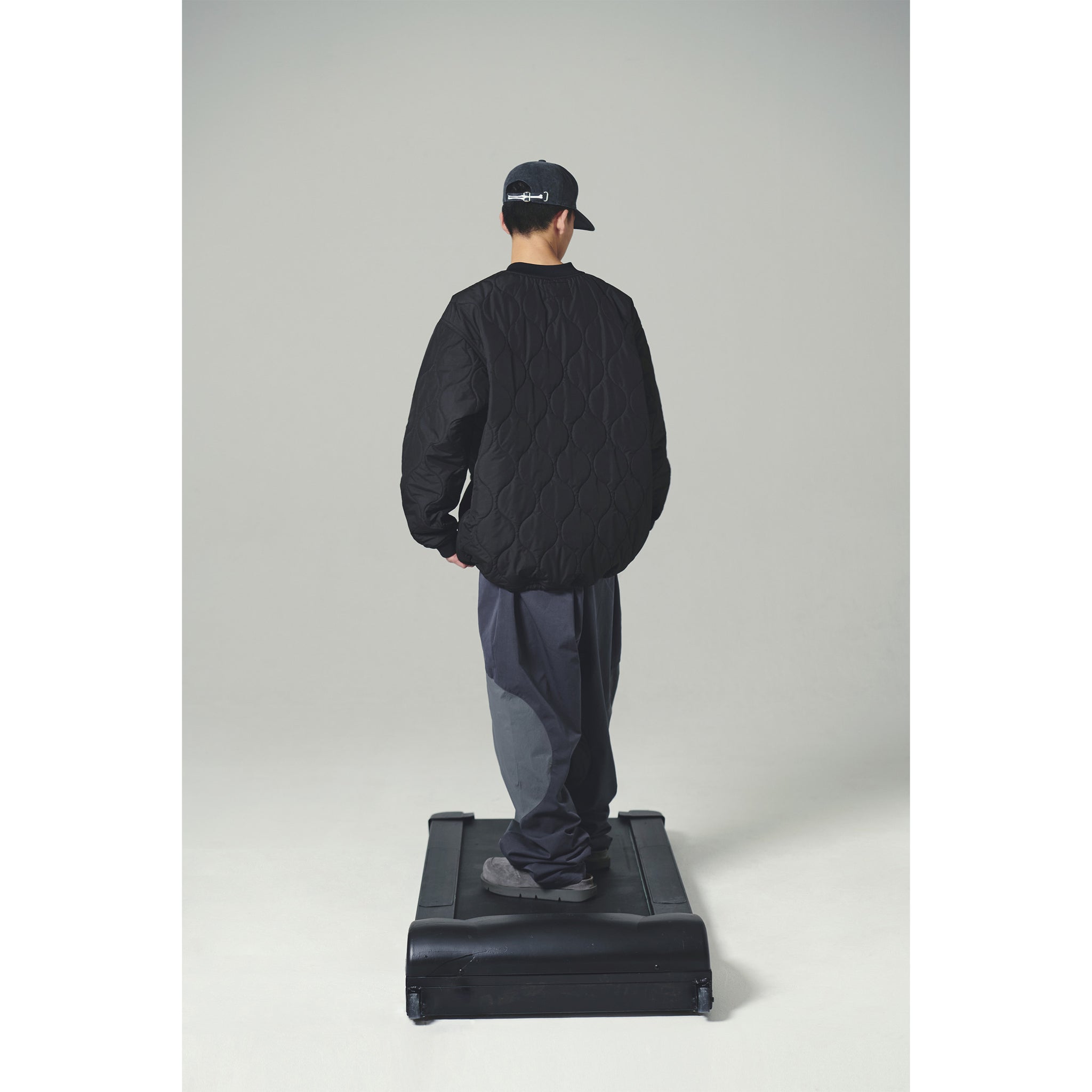QUILTING PULL OVER JACKET / BLACK