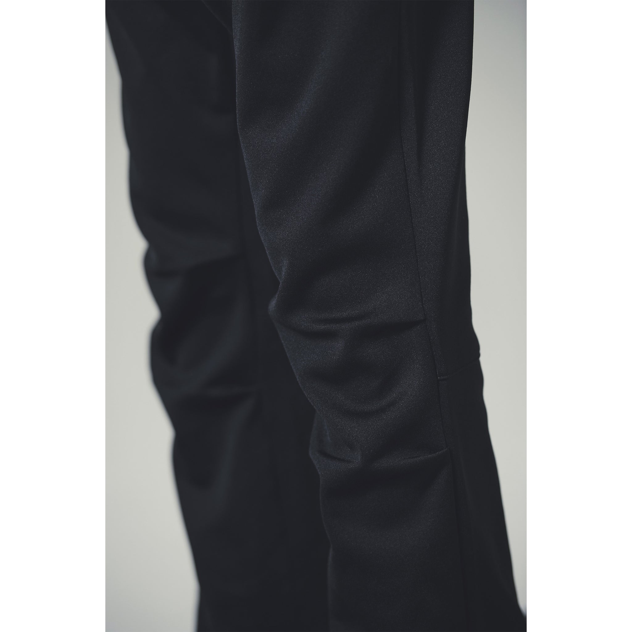 TRACK PANTS / BLACK