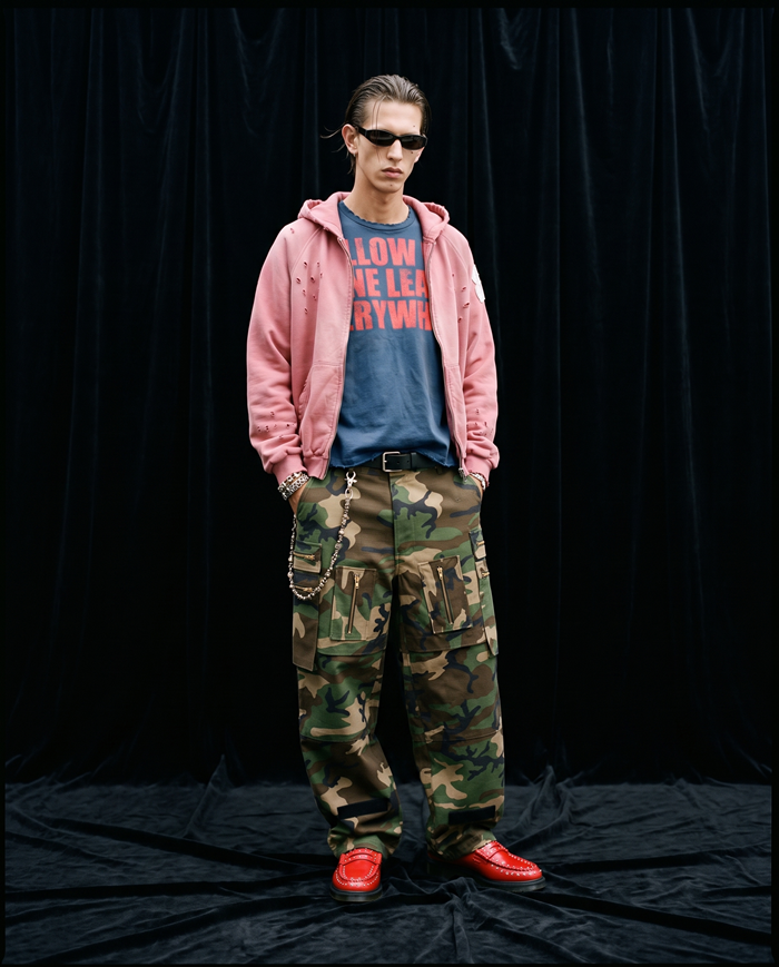 DOUBLE EIGHT SNAKE ZIP HOODIE / PINK
