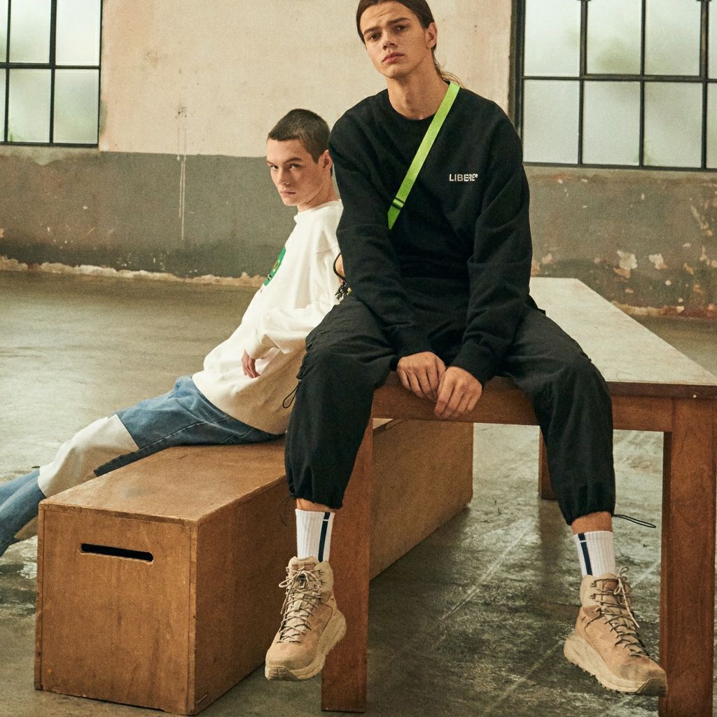 LINE SOCKS / WHITE