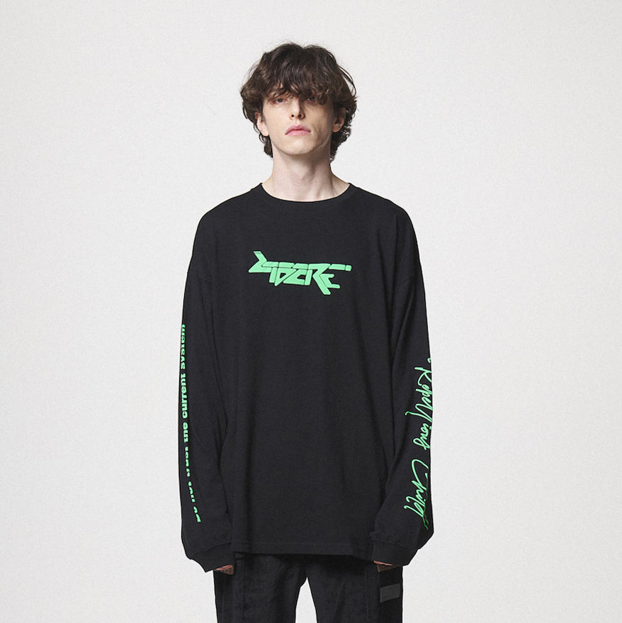 CYBER FONT LOGO LONG SLEEVE / BLACK