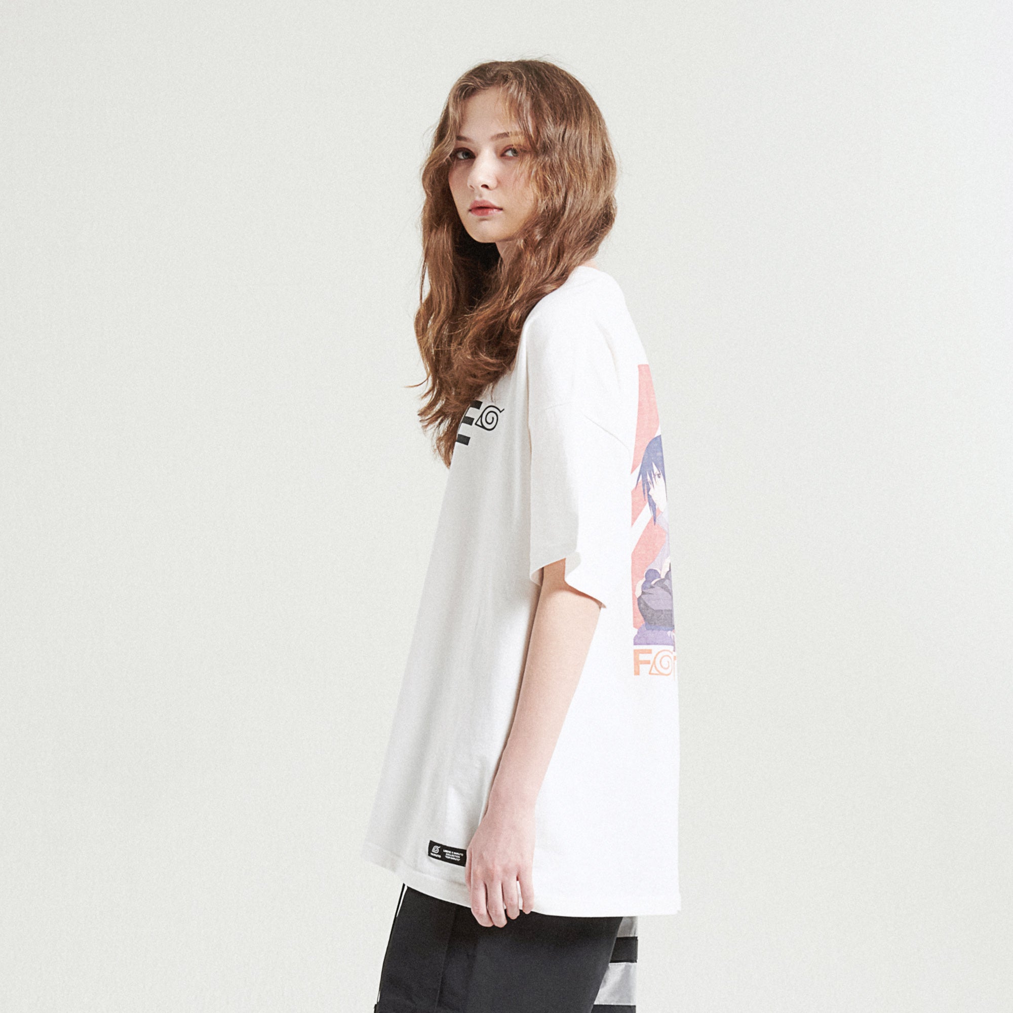 CREW GRAPHIC T-SHIRTS / WHITE